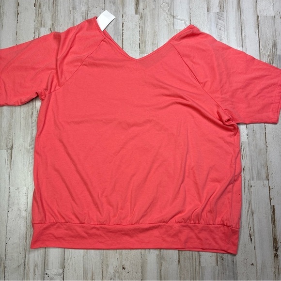 Lane Bryant Relaxed Fit Coral Pink Short Sleeve Beaded Shirt Size 22/24 - Picture 14 of 15